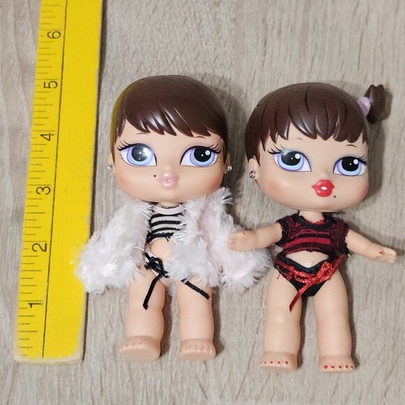 Bratz Babyz Twins Phoebe & Roxxi Dolls Sisters Baby Bratz 2004 - Picture 8 of 8